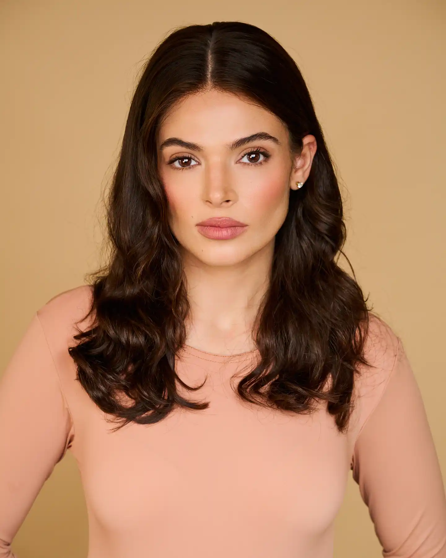 Sinaya Wigs - Elegant