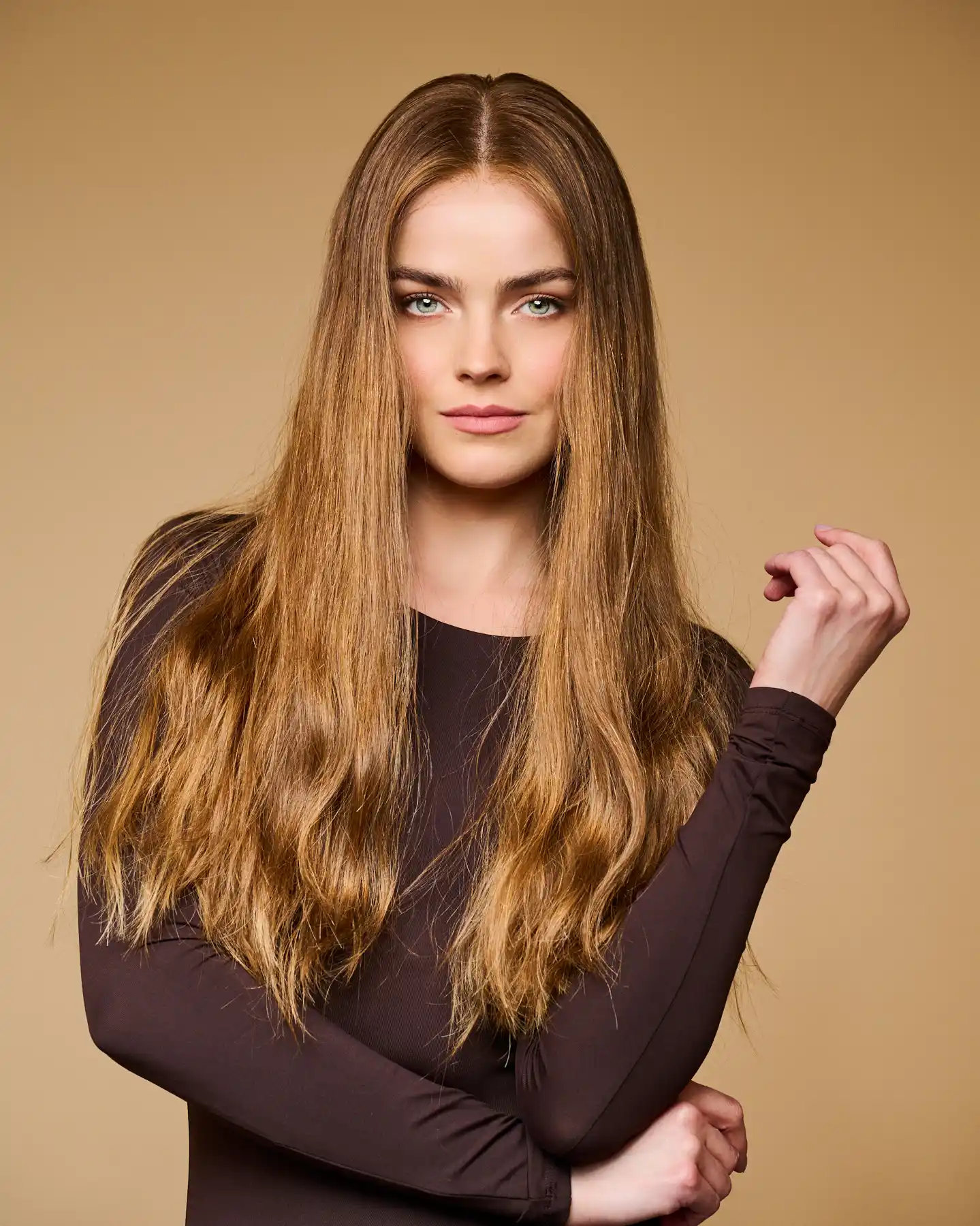 Sinaya Wigs - Golden Waves