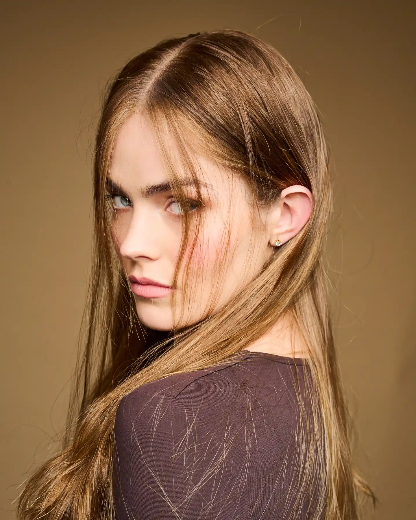 Sinaya Wigs - Blonde Look Back