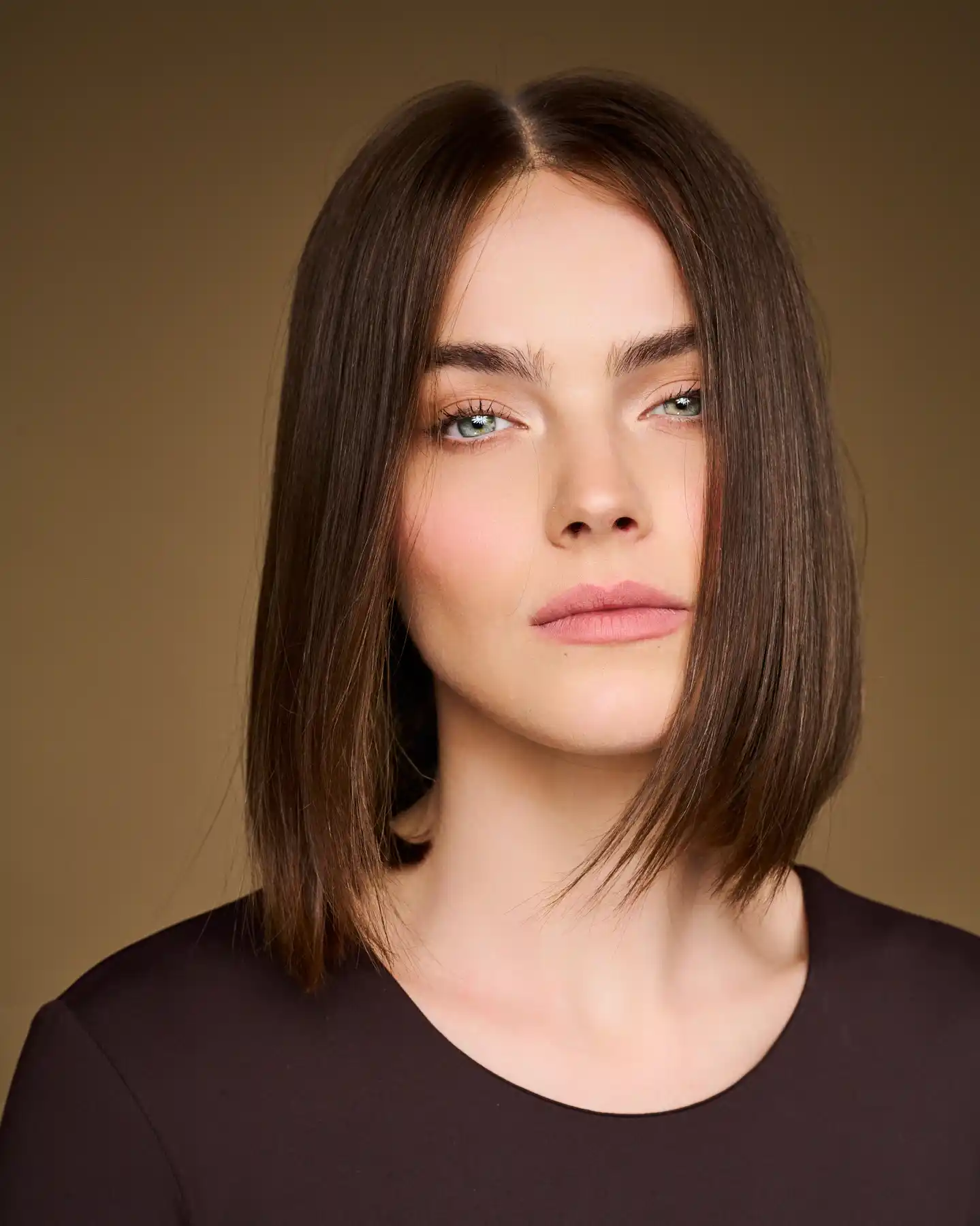 Sinaya Wigs - Dark Bob