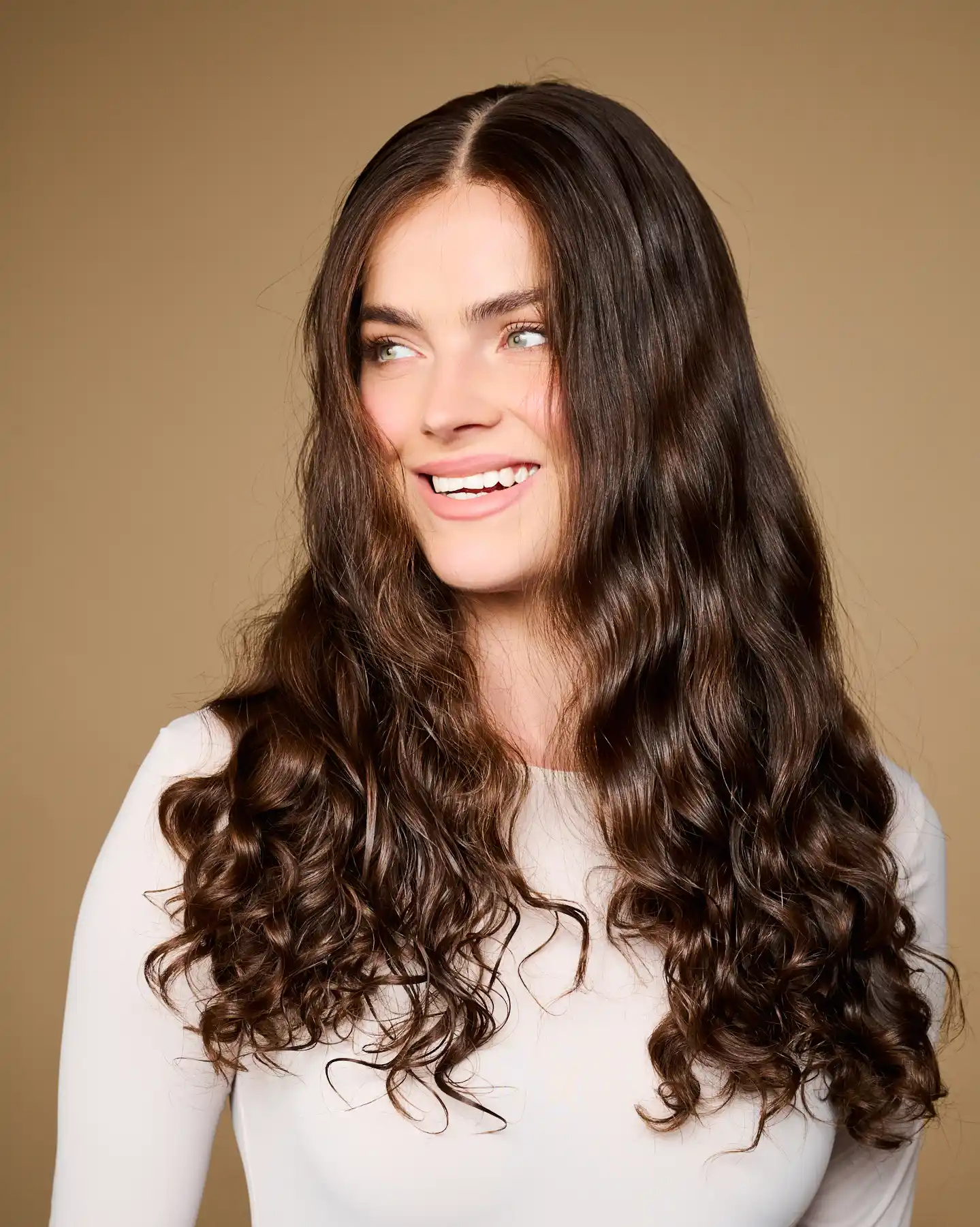 Sinaya Wigs - Curly Smile