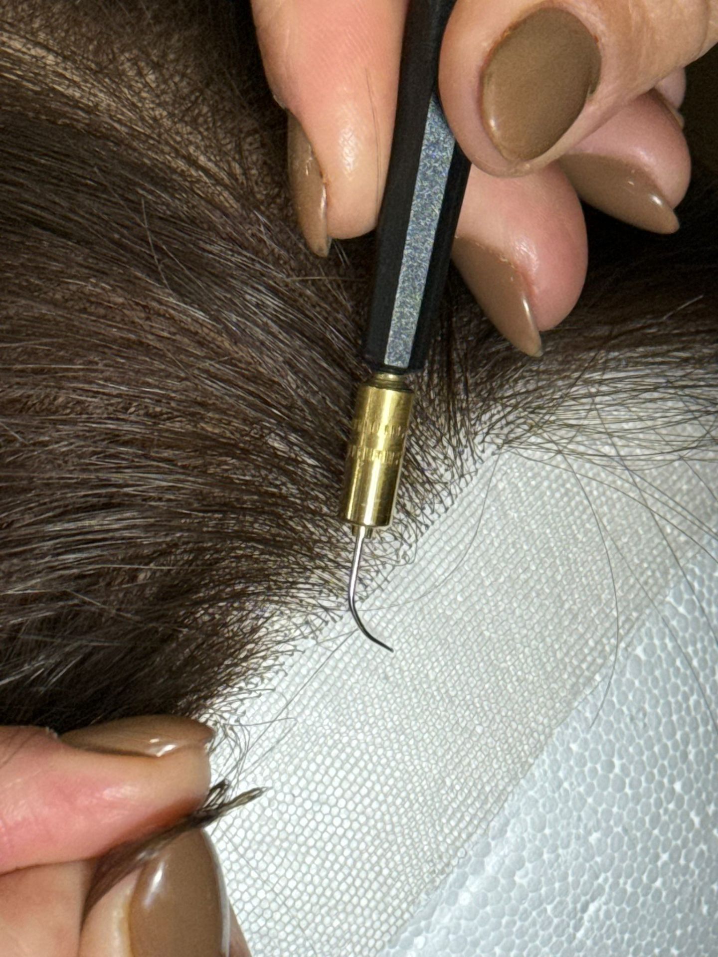 Sinaya Wigs - Hand Knotting Detail